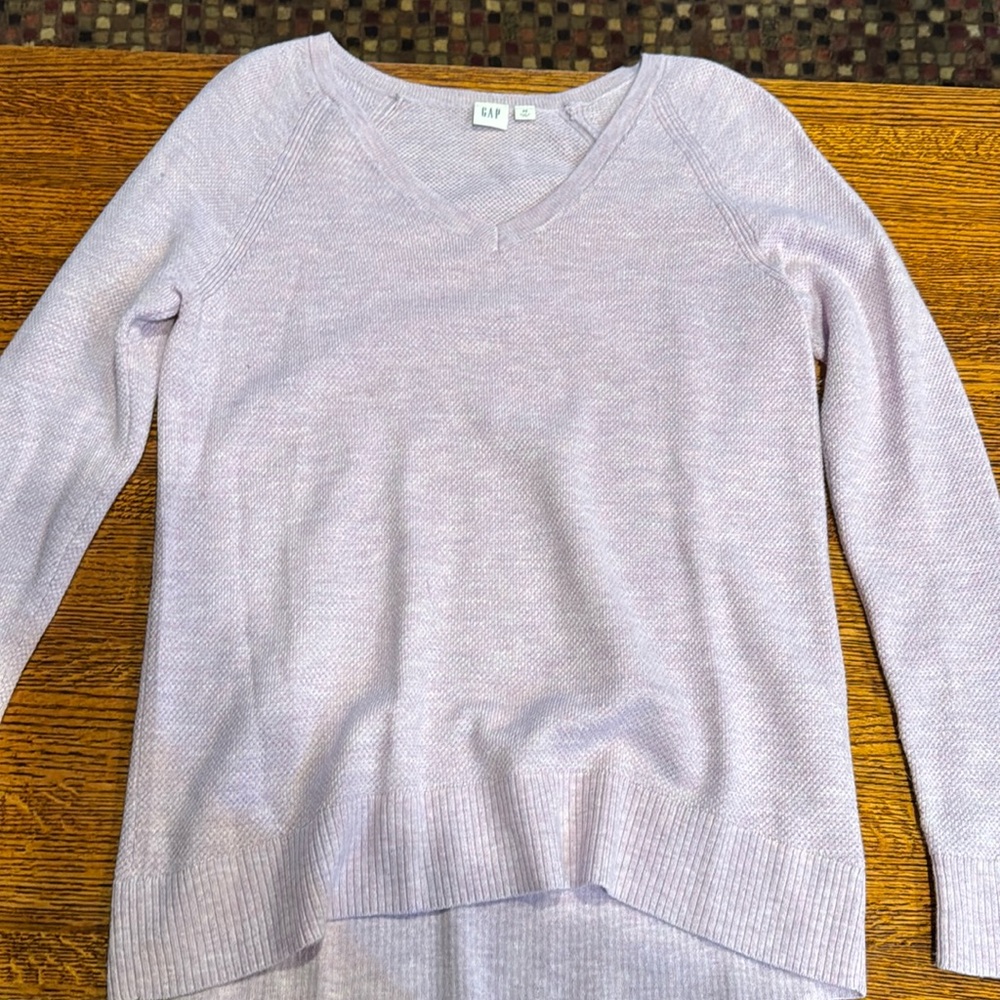 GAP v-neck sweater in XS color - light pink